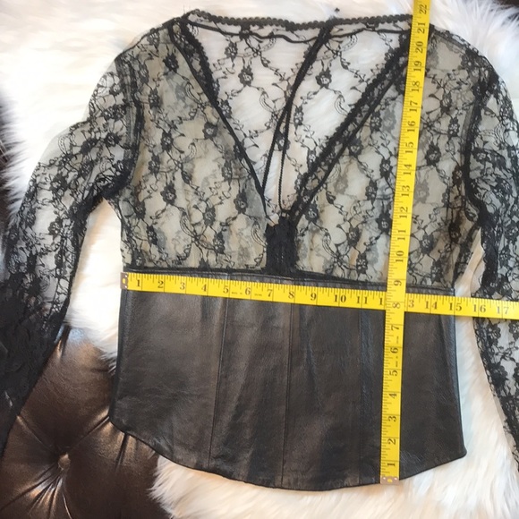 ✨HP✨Vintage Leather & Lace Top Gorgeous Cuffs! - Picture 9 of 16